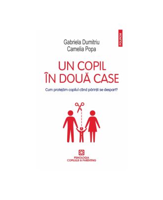 Un copil în două case