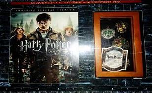 Harry Potter şi Talismanele Morţii: Partea 2 Exclusive 2-Disc DVD Pack with Hogwarts Pins